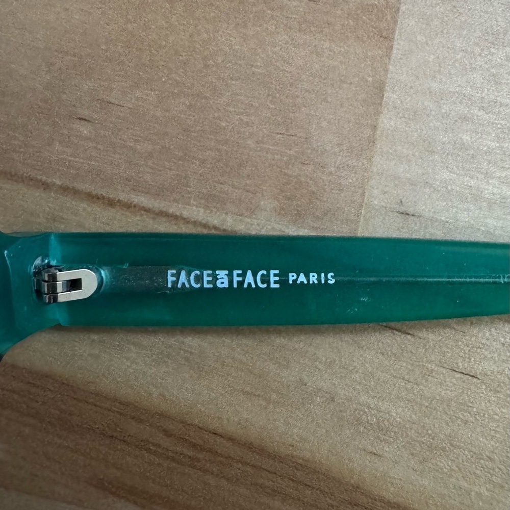 Face A Face Glasses - Picture 3 of 4